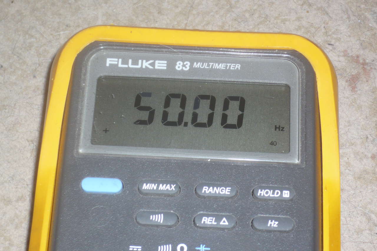  Допуск частоты 50Гц в сети 220В