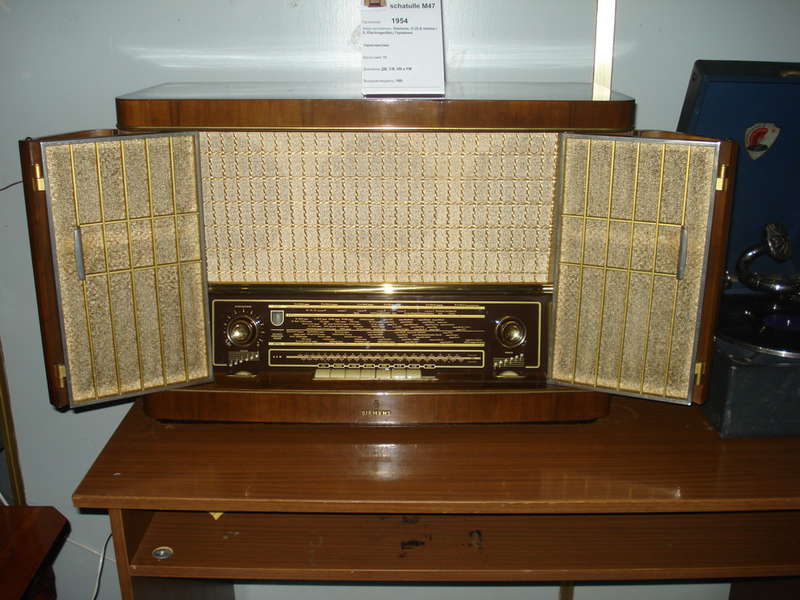 ВТОРАЯ ЖИЗНЬ СТАРОГО РАДИО - Моя выставка в музее