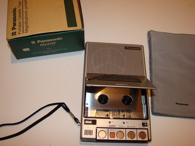 Panasonic RQ-2727