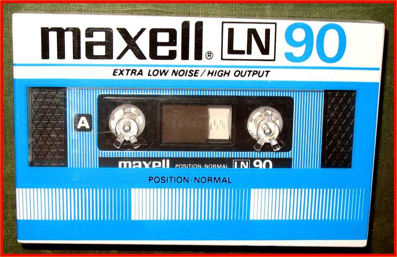  Запечатанные кассеты.#p1963