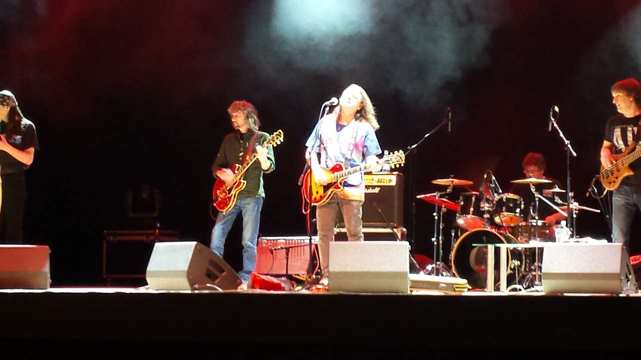 Би Саратов\\