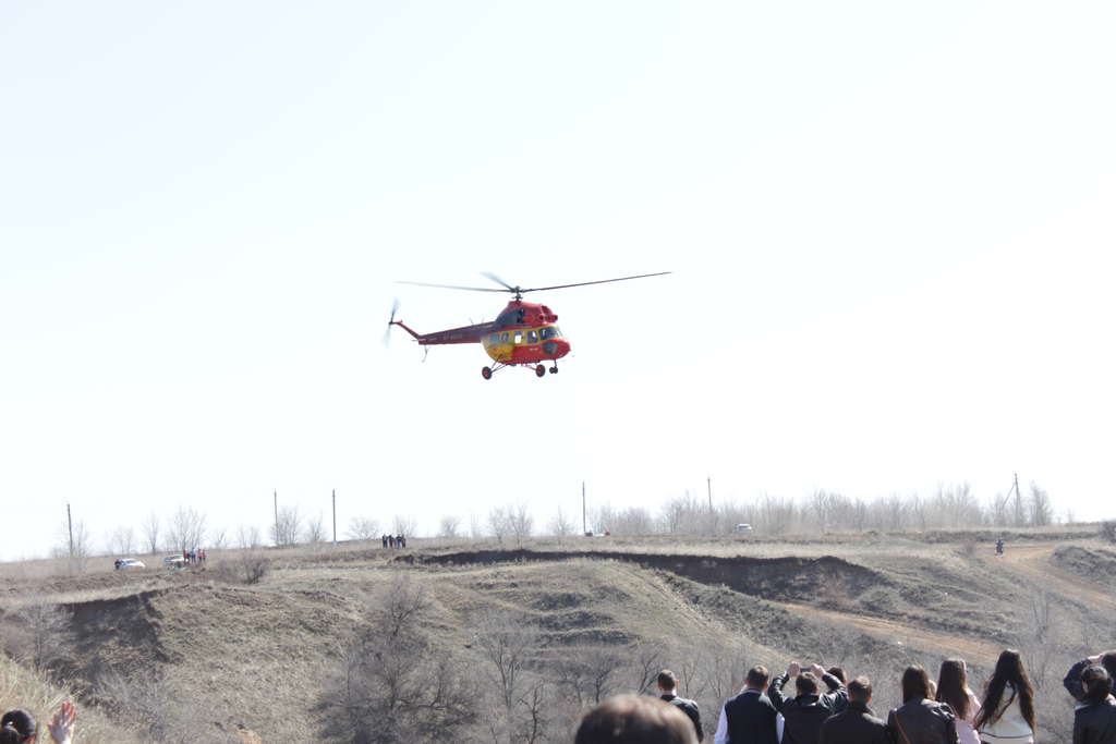 Би Саратов\\