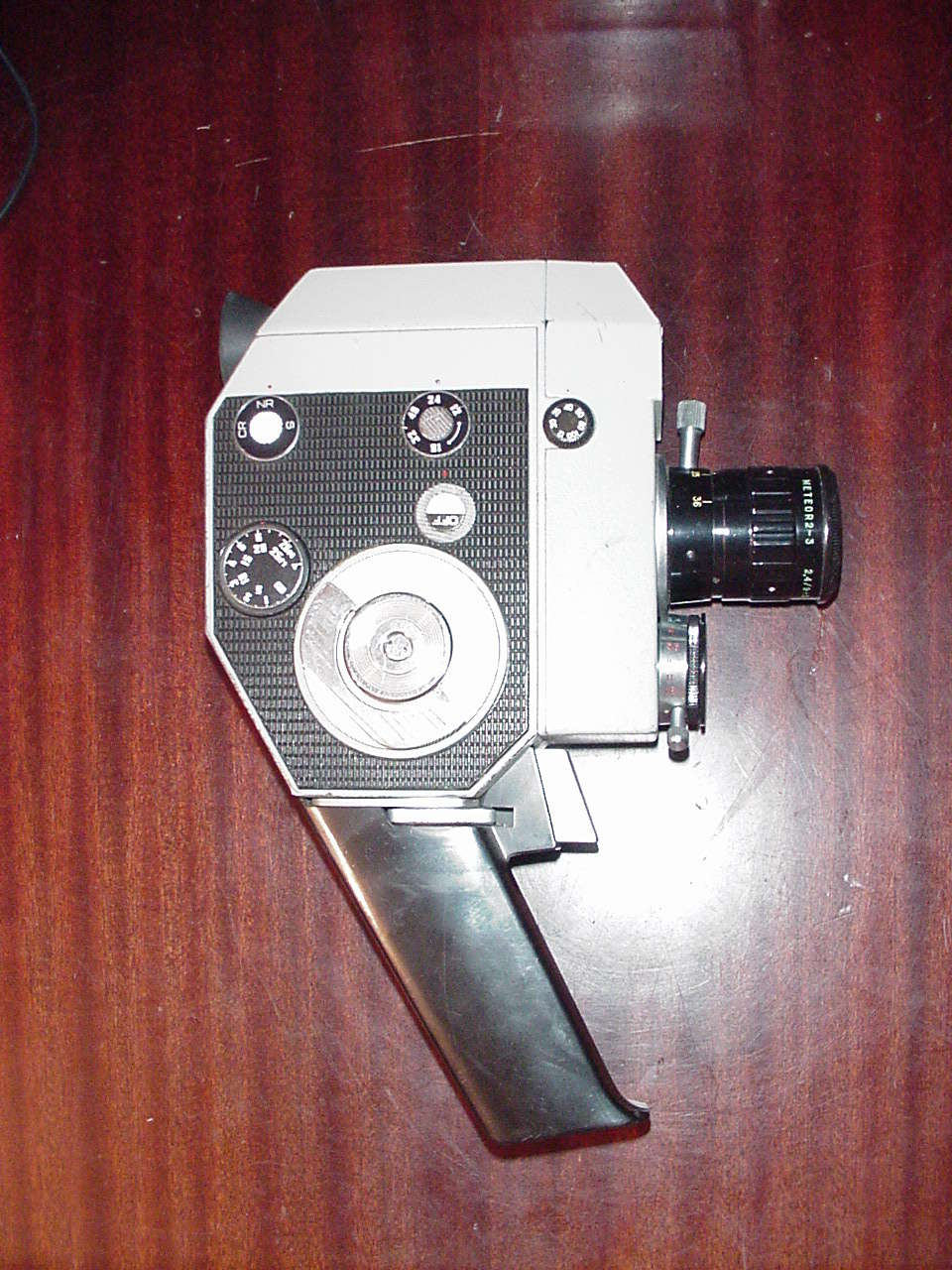  Кинокамеры Кварц.