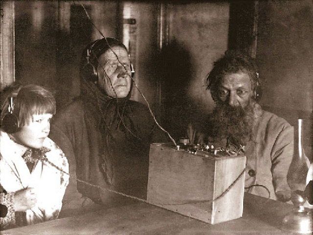 ВТОРАЯ ЖИЗНЬ СТАРОГО РАДИО - Радио - 120 лет!