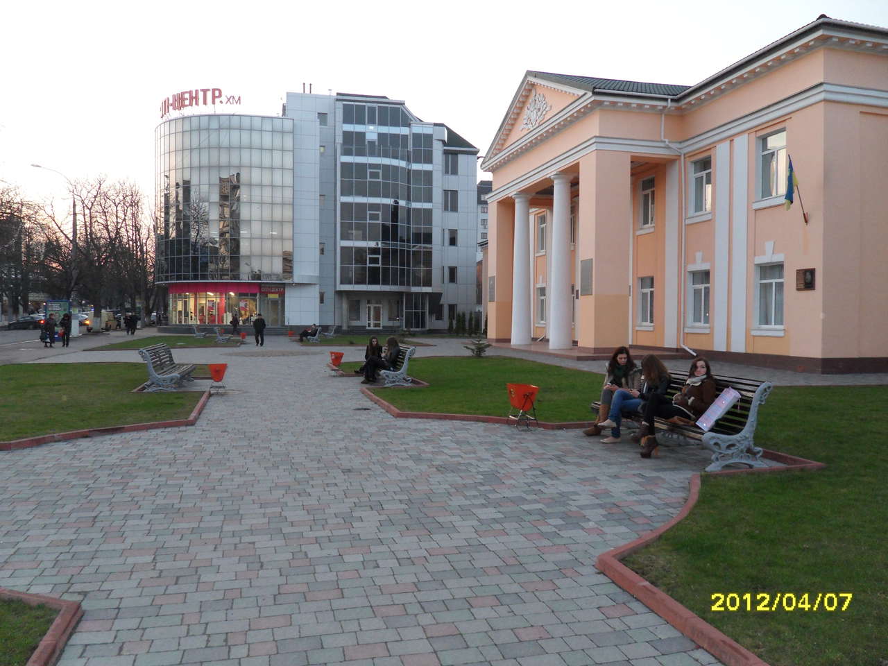 ВТОРАЯ ЖИЗНЬ СТАРОГО РАДИО - Поздравляю всех с Днём пионерии!