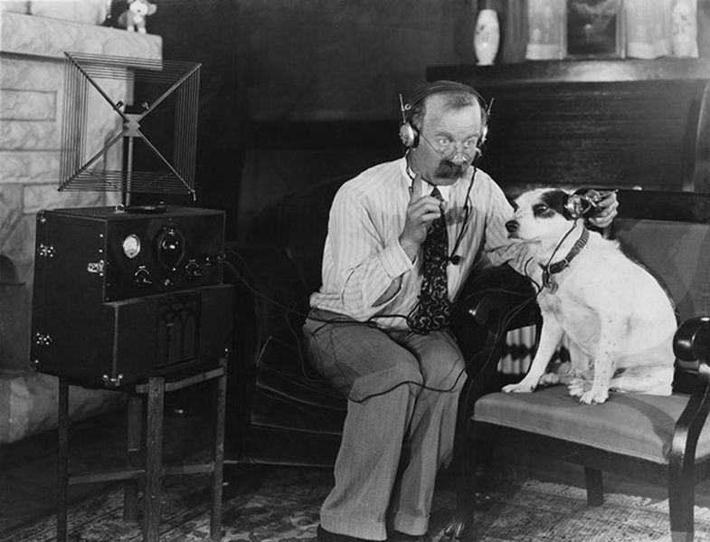 ВТОРАЯ ЖИЗНЬ СТАРОГО РАДИО - Фото из прошлого