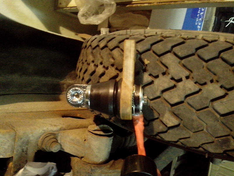 Би Саратов\\