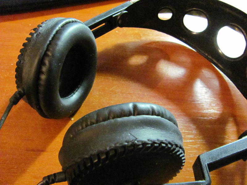  А кто какие наушники использует?