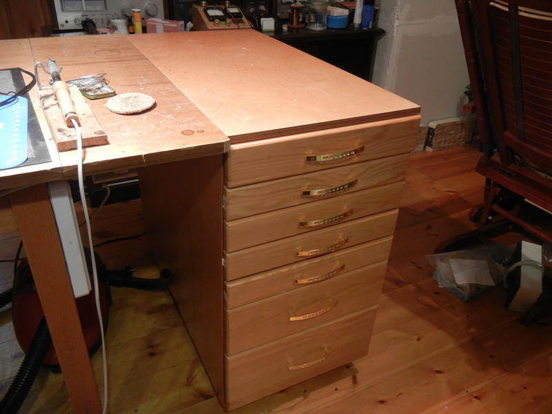 ВТОРАЯ ЖИЗНЬ СТАРОГО РАДИО - Программа для учета эл. компонентов