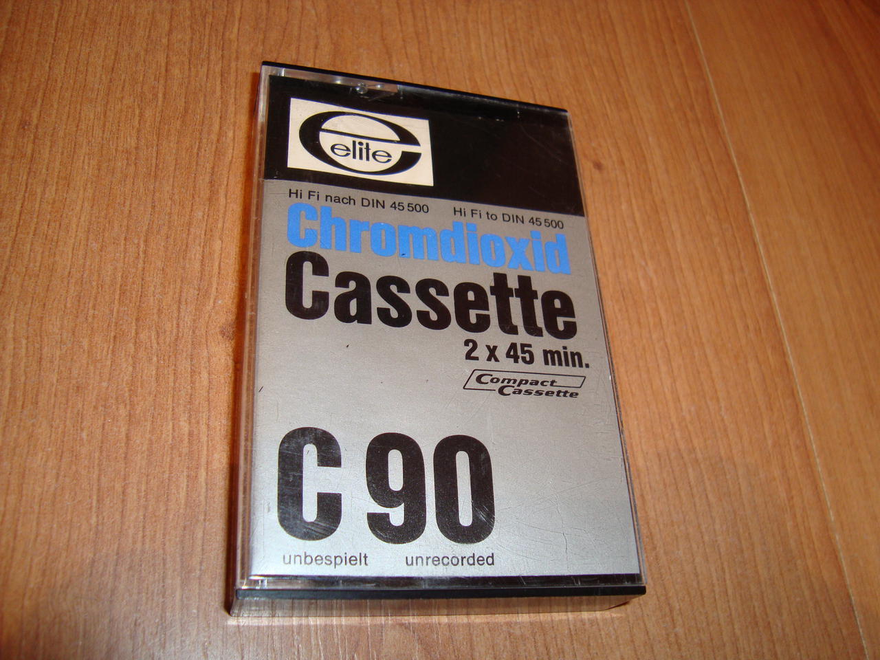  Богдан. Кассеты неностальгические... Восстановил ВСЕ ФОТО!