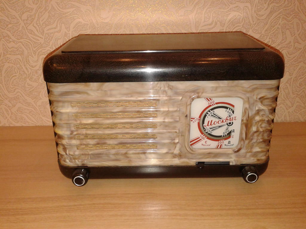 ВТОРАЯ ЖИЗНЬ СТАРОГО РАДИО 