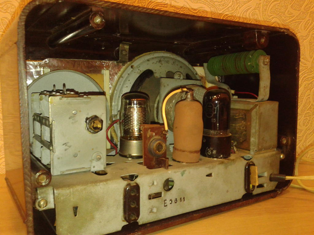 ВТОРАЯ ЖИЗНЬ СТАРОГО РАДИО - Неравнодушие к Москвичам