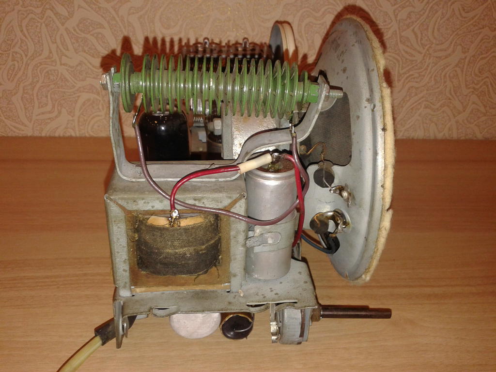 ВТОРАЯ ЖИЗНЬ СТАРОГО РАДИО - Неравнодушие к Москвичам