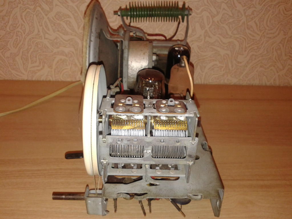 ВТОРАЯ ЖИЗНЬ СТАРОГО РАДИО - Неравнодушие к Москвичам