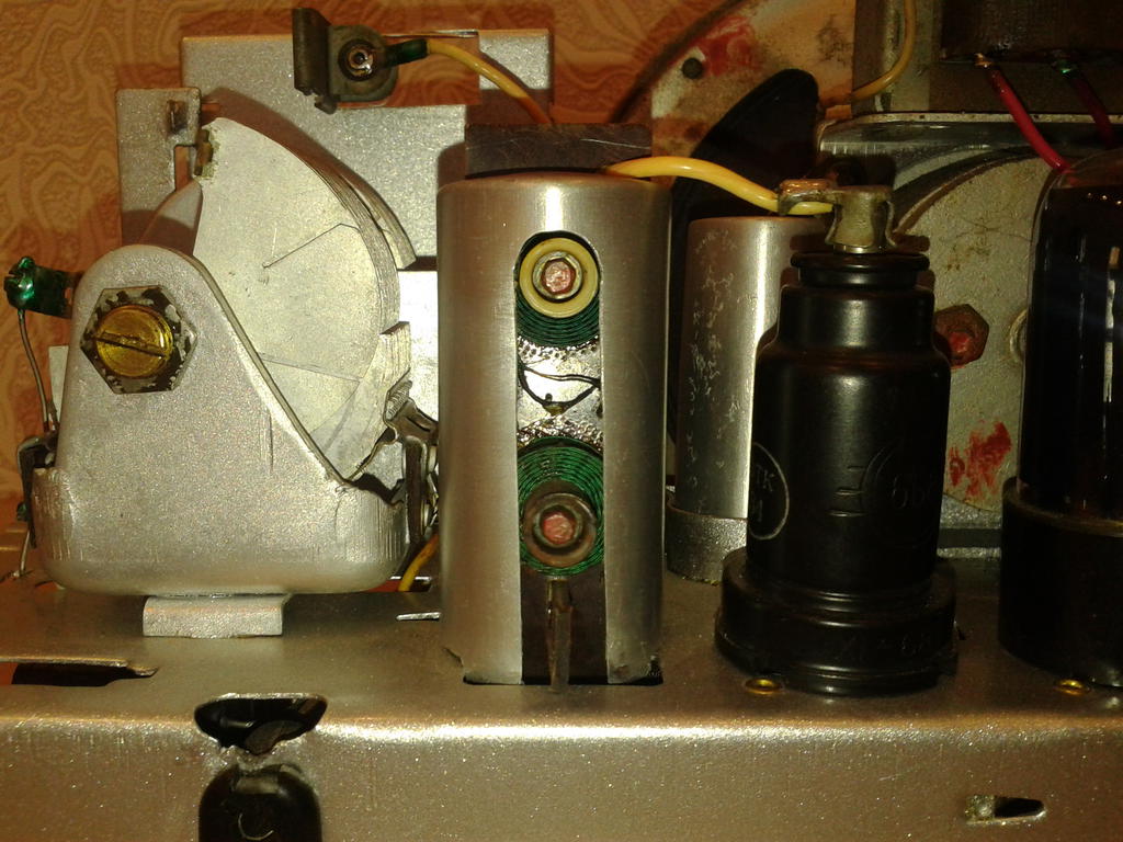 ВТОРАЯ ЖИЗНЬ СТАРОГО РАДИО - Неравнодушие к Москвичам