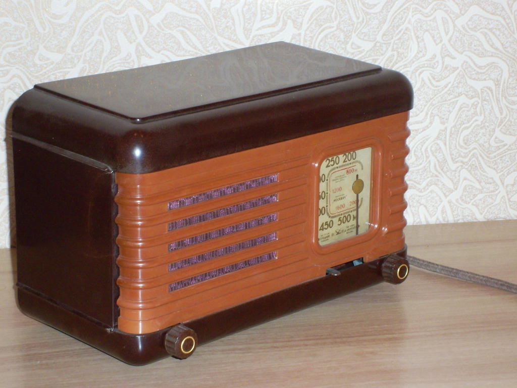 ВТОРАЯ ЖИЗНЬ СТАРОГО РАДИО - Неравнодушие к Москвичам