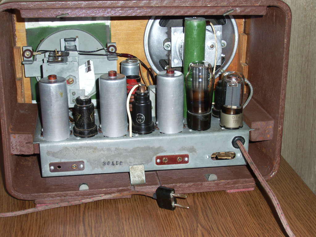 ВТОРАЯ ЖИЗНЬ СТАРОГО РАДИО - Рекорд 47