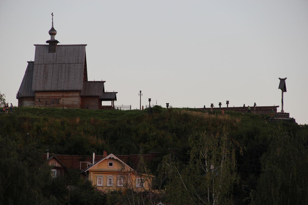 Плёс Воксресенская Церковь