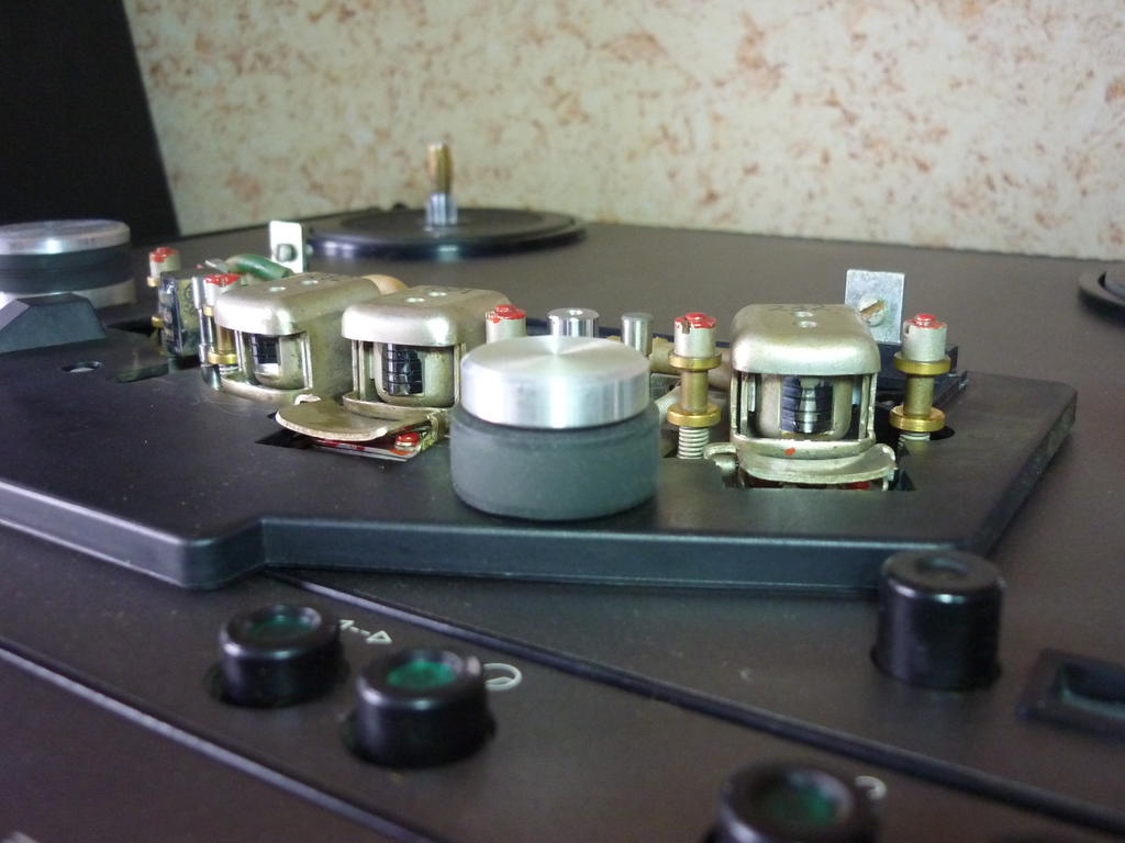  Электроника ТА1-003 [магнитофон] и его модификации.