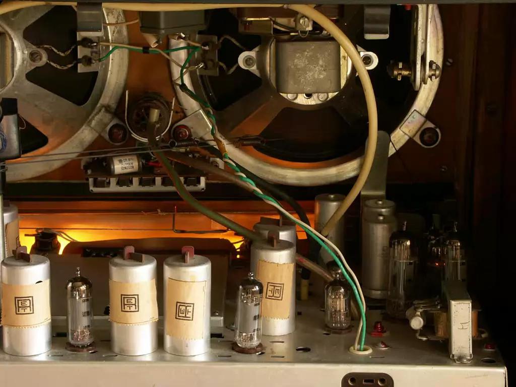 ВТОРАЯ ЖИЗНЬ СТАРОГО РАДИО - Первые шаги в реставрации - Эстония 2