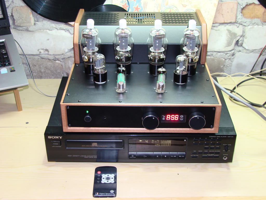 ВТОРАЯ ЖИЗНЬ СТАРОГО РАДИО - фотографии наших готовых усилителей