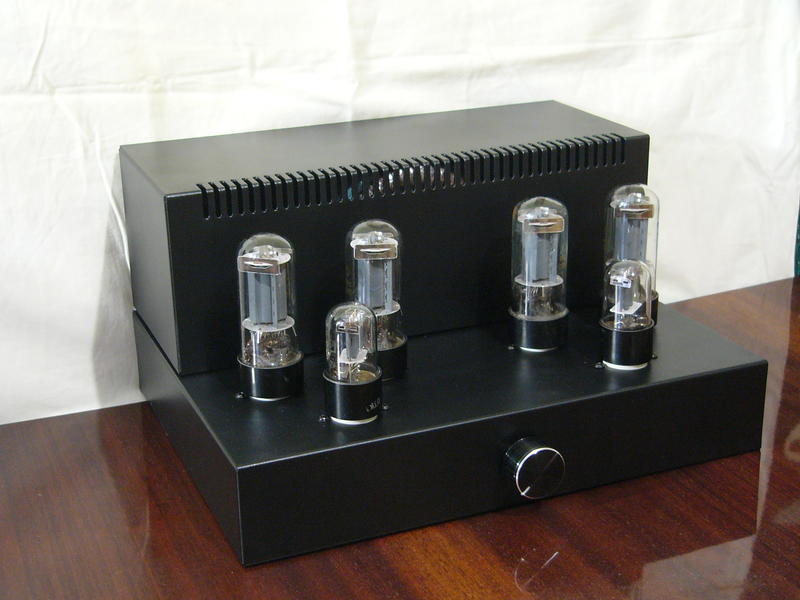 ВТОРАЯ ЖИЗНЬ СТАРОГО РАДИО - фотографии наших готовых усилителей