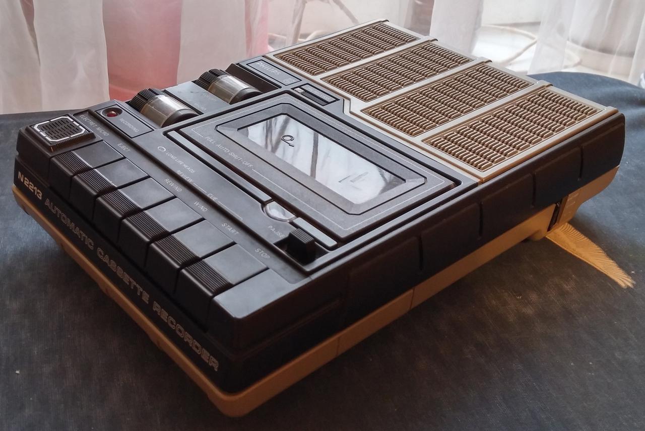 Philips N2213 Cassette Tape Recorder