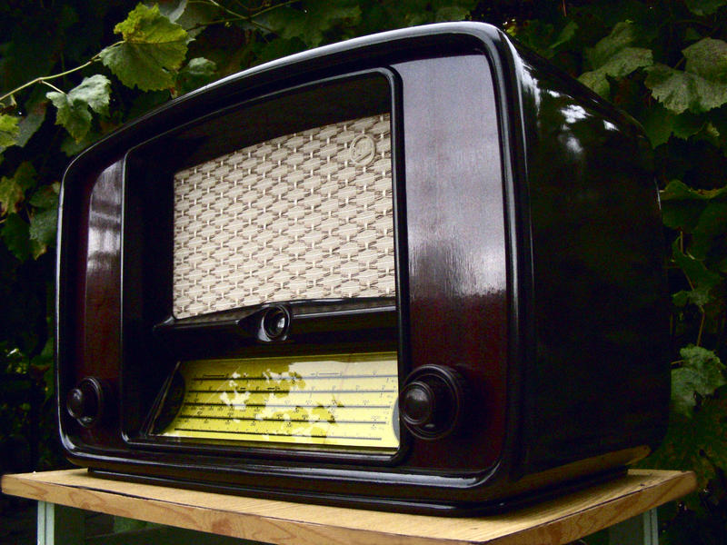 ВТОРАЯ ЖИЗНЬ СТАРОГО РАДИО 