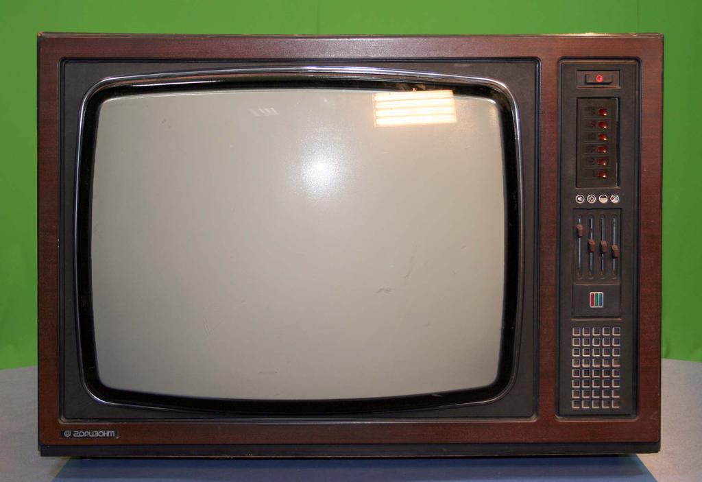  Какой телевизор был у Вас в советское время?