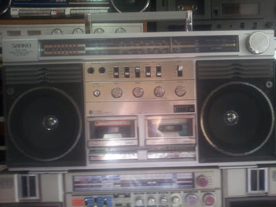  Коллекция магнитол Шукюрова Тофика.