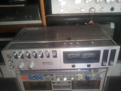  Коллекция магнитол Шукюрова Тофика.