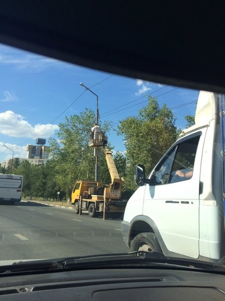 Би Саратов\\