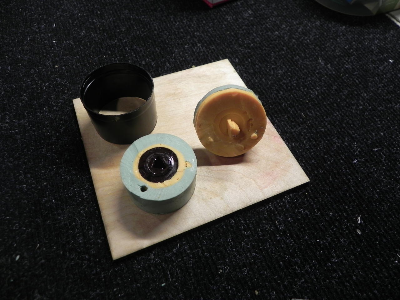 ВТОРАЯ ЖИЗНЬ СТАРОГО РАДИО - Материалы для копирования ручек и др.