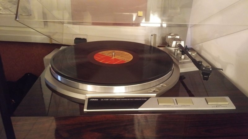  pioneer pl-3f или victor QL-33f что интереснее?