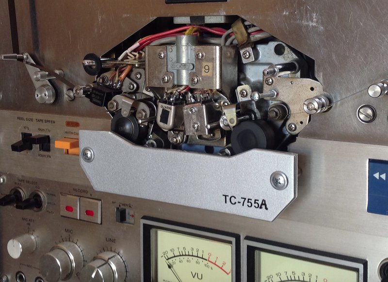  Sony TC 755A