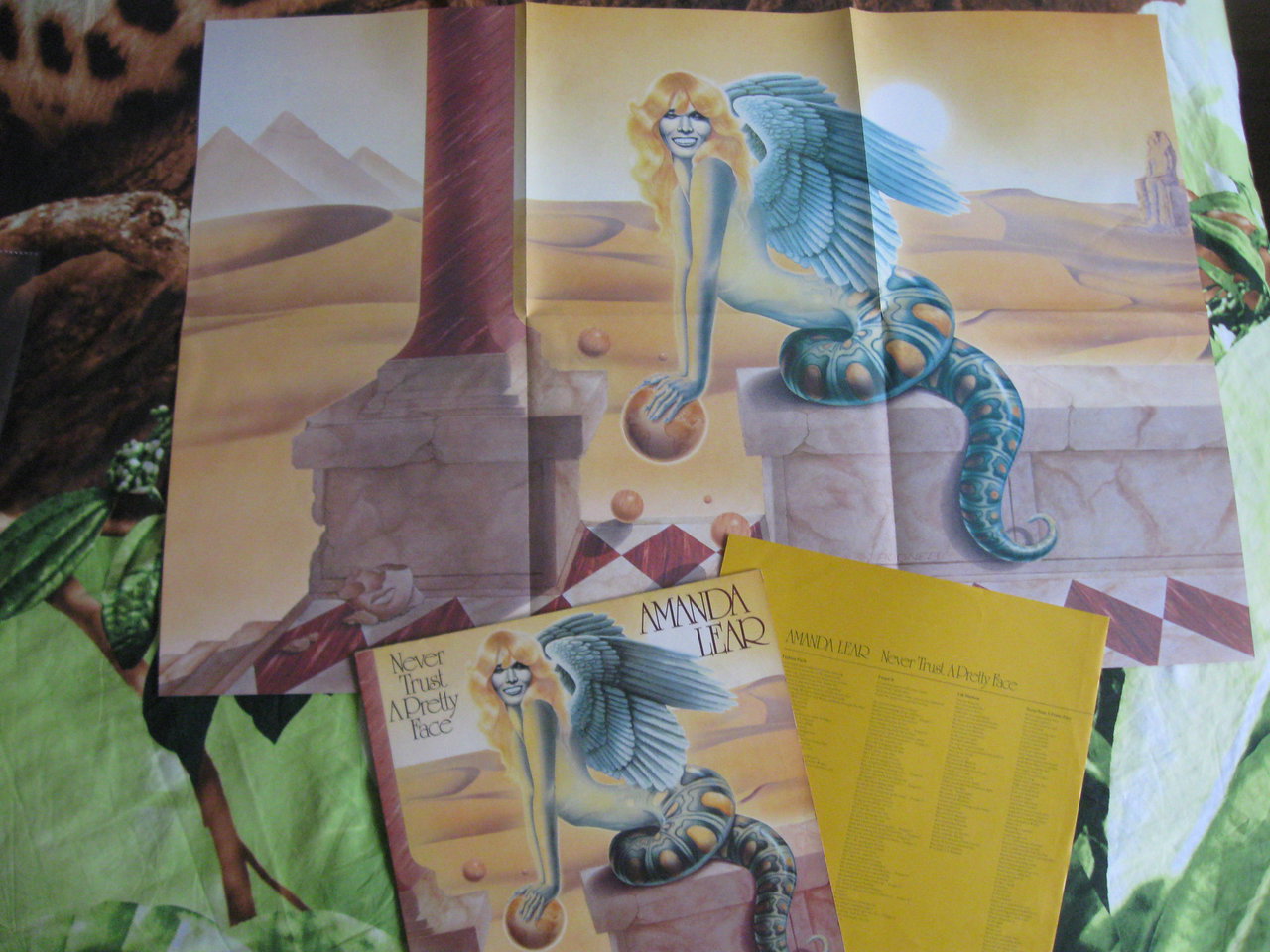  Винил II: издания с плакатами