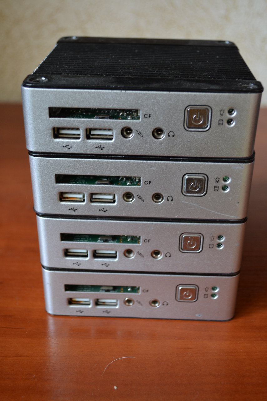 e-Box4300 безвентиляторный миникомпьютер