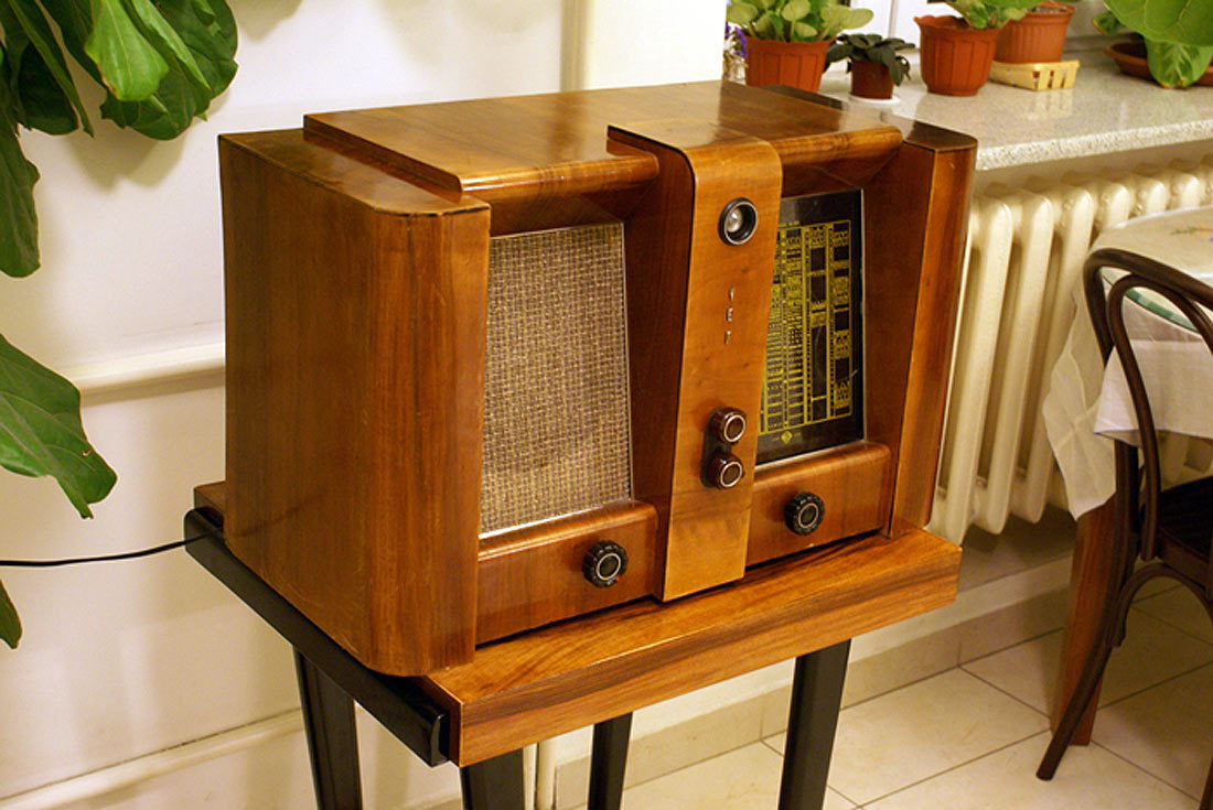 Zenith 9-S-232 Waltons - реплика.