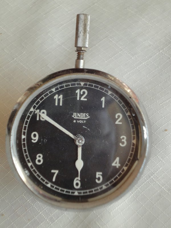 Часы авиационные