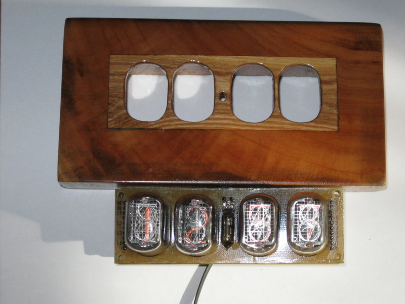 часы на лампах