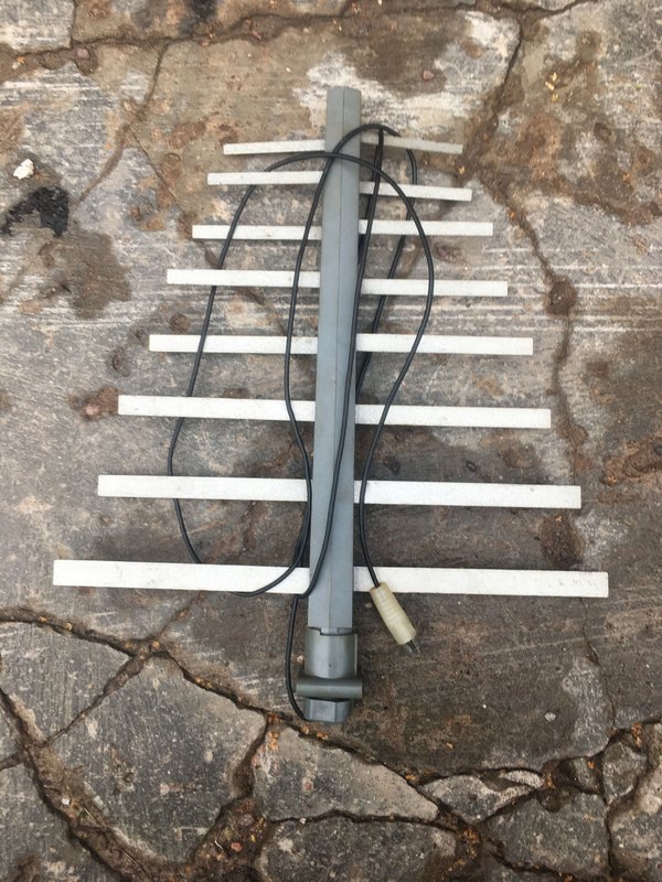  Антенны телевизионные комнатные МВ и ДМВ