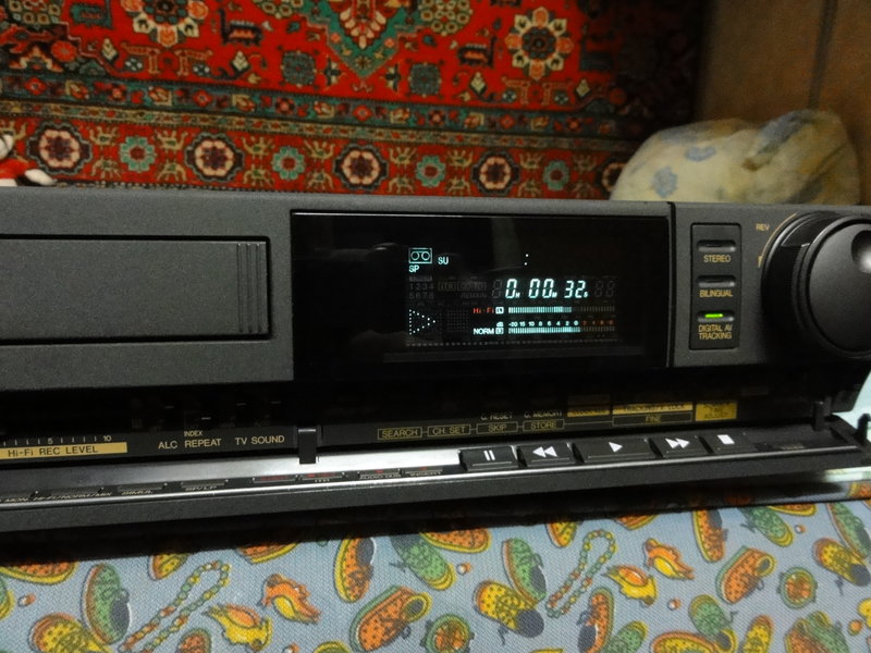  JVC HR-D960E, топовый видеомагнитофон.