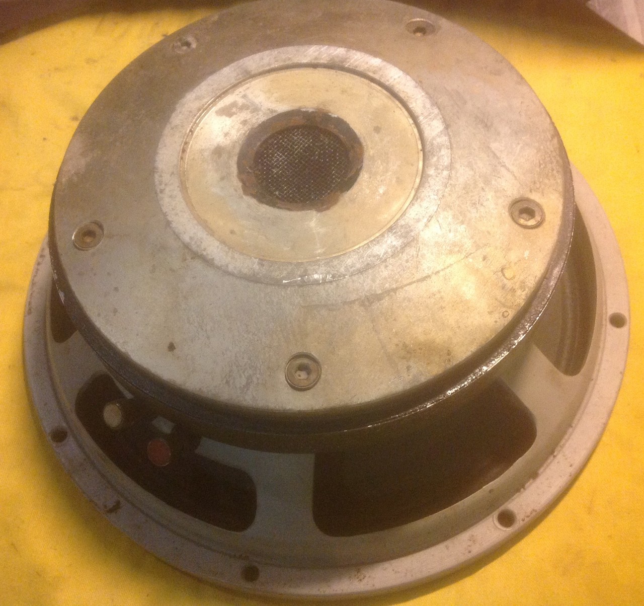  Гитарный динамик с низкой чуйкой