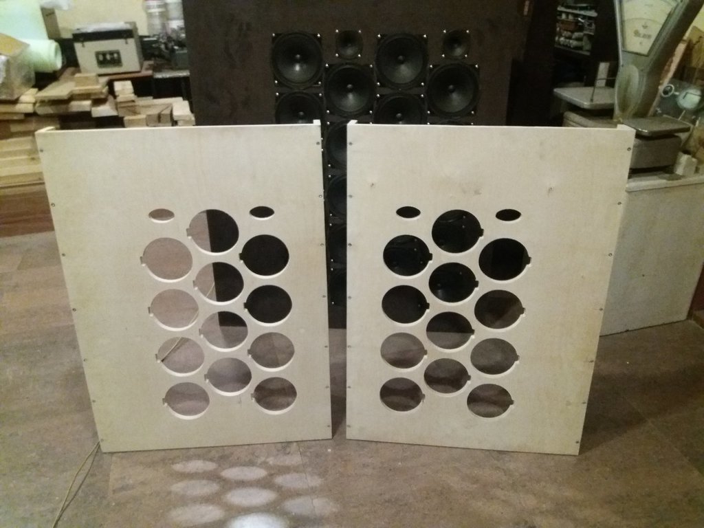 ГРУППОВОЙ излучатель ,акустика