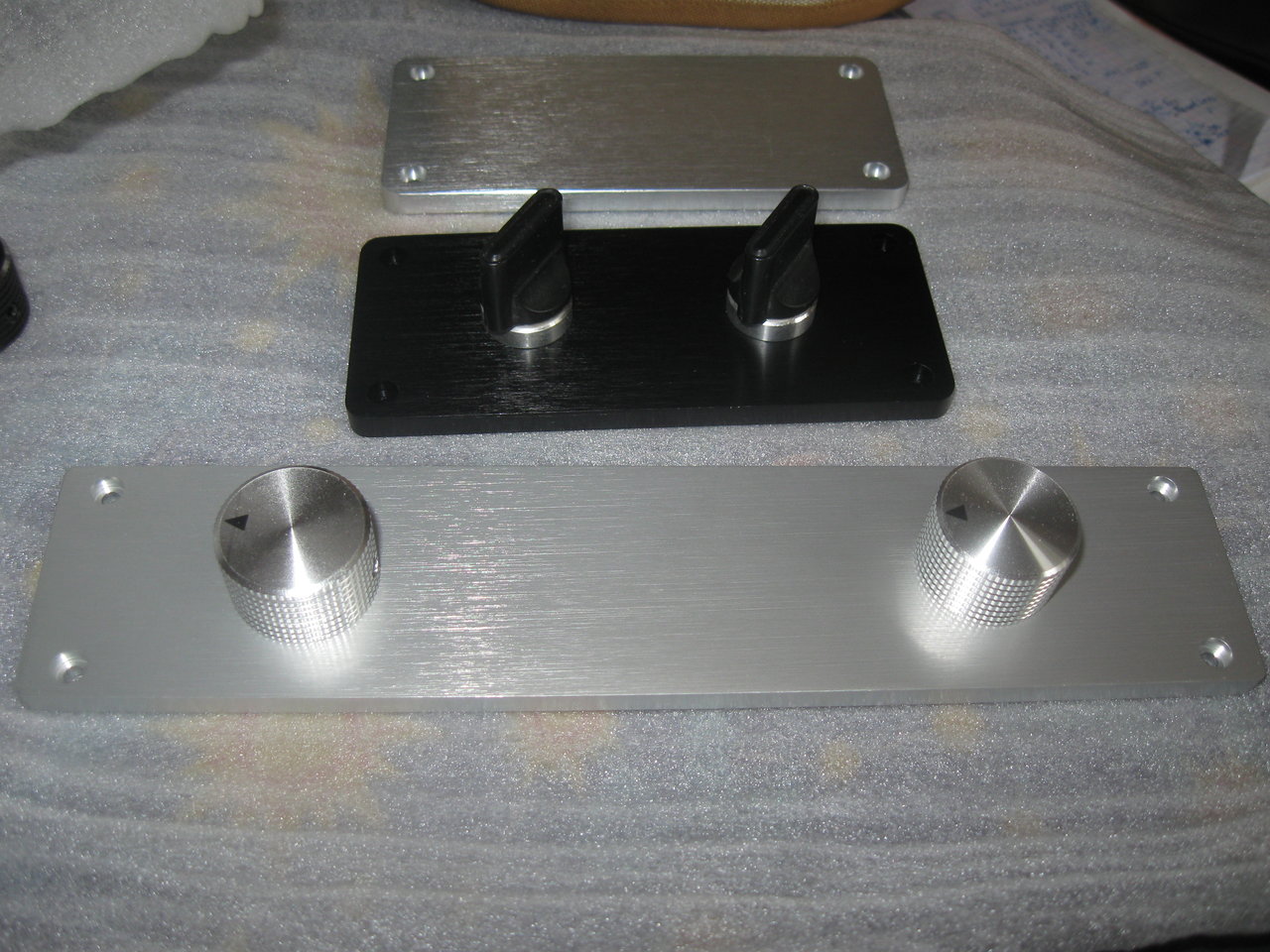  Селекторы входов и коммутаторы акустики