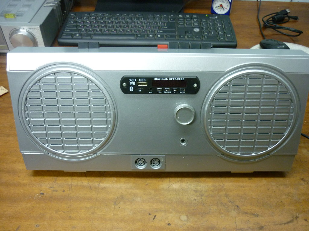  Показываем самоделки наших дней.