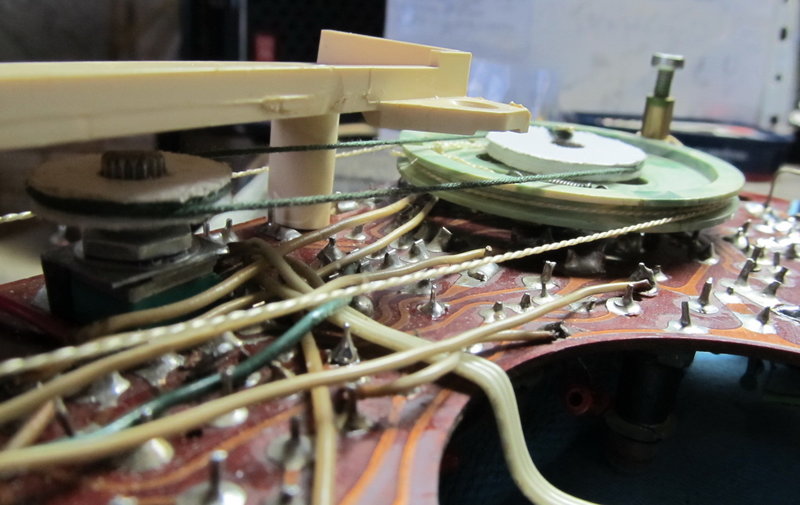 Простой чувствительный укв тюнер в ламповые старички.