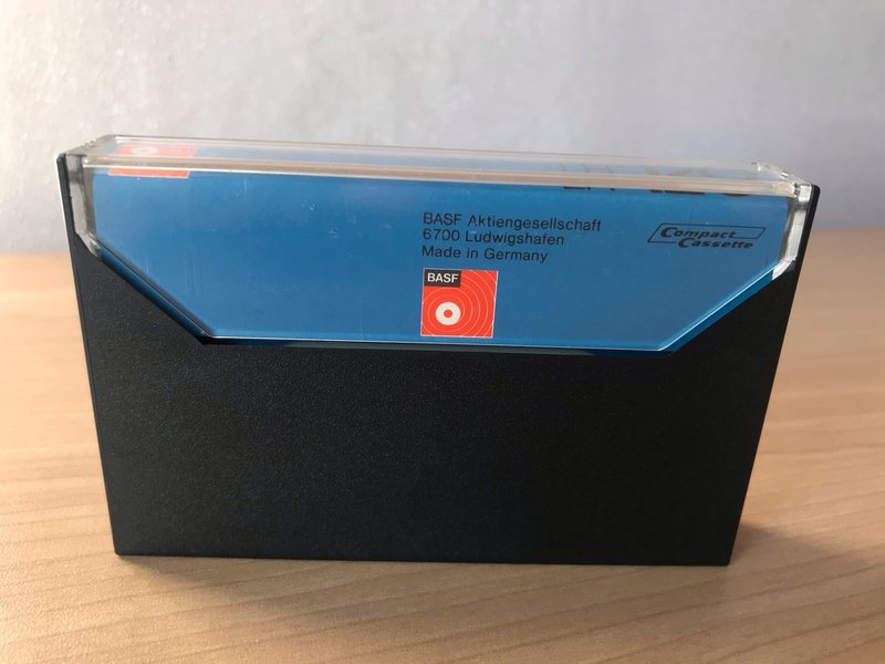  Обмен винтажных аудиокассет