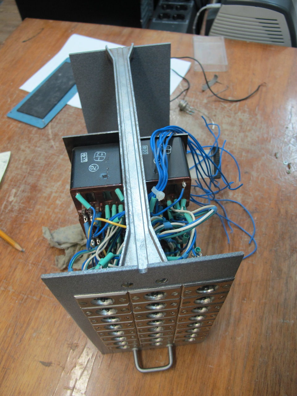  Обмен на 6Е1П всяких релюшек