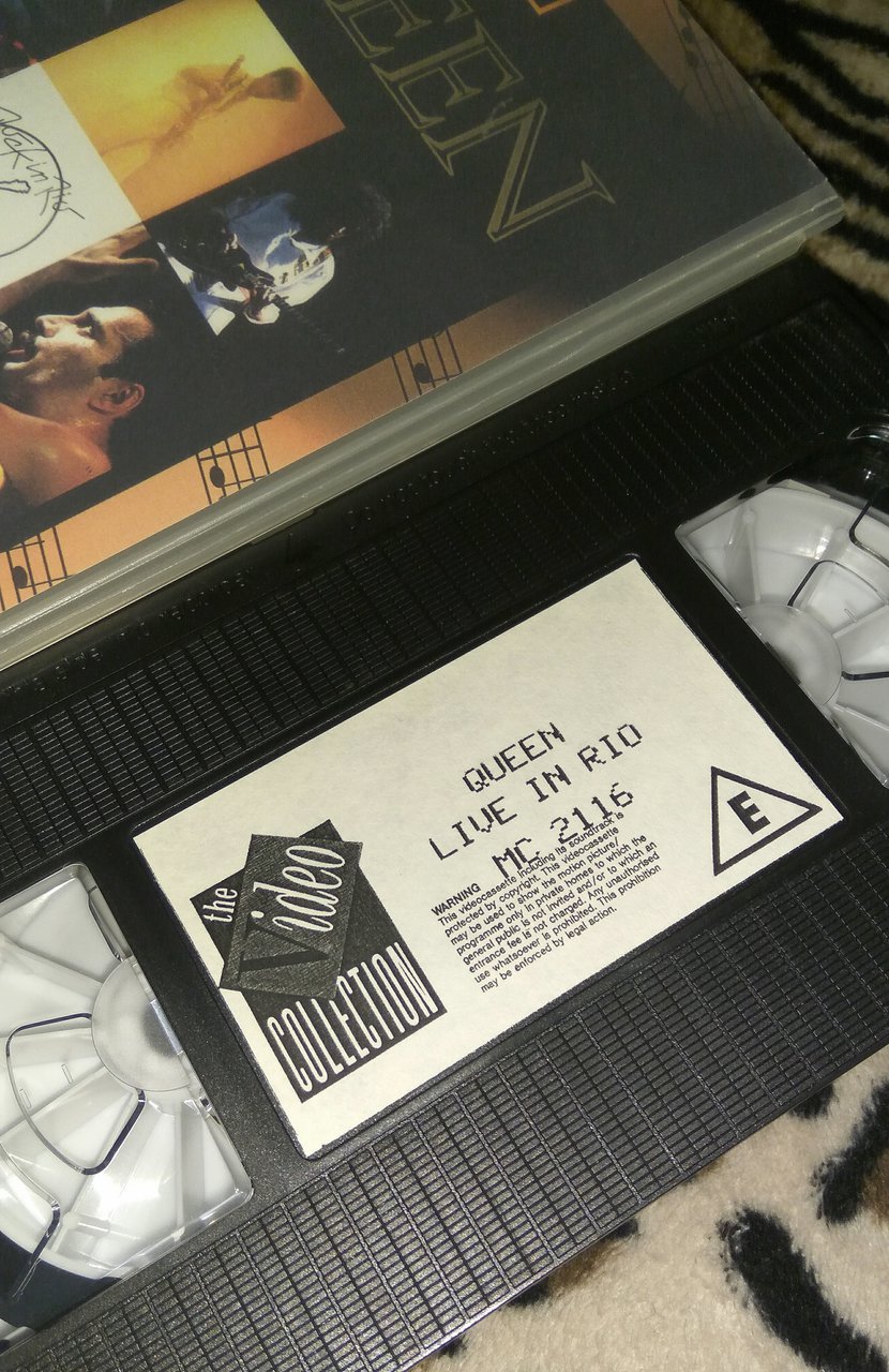  Музыка на VHS (в пластике 